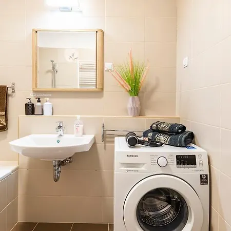 Apartment Center Shopping Budapest
